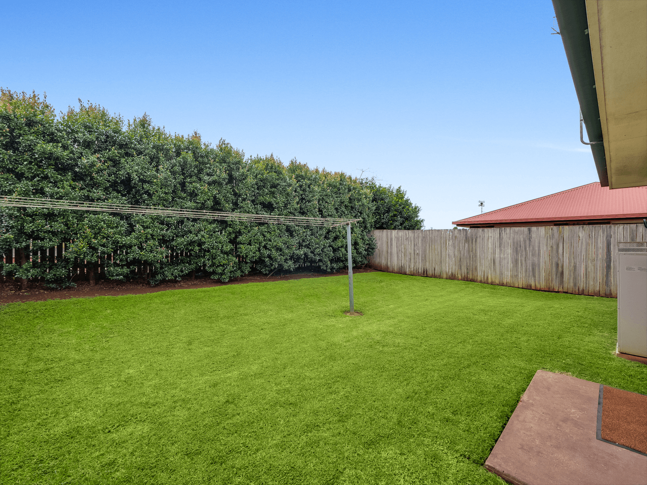 1 &amp; 2/9 Gabrielle Street, KEARNEYS SPRING, QLD 4350