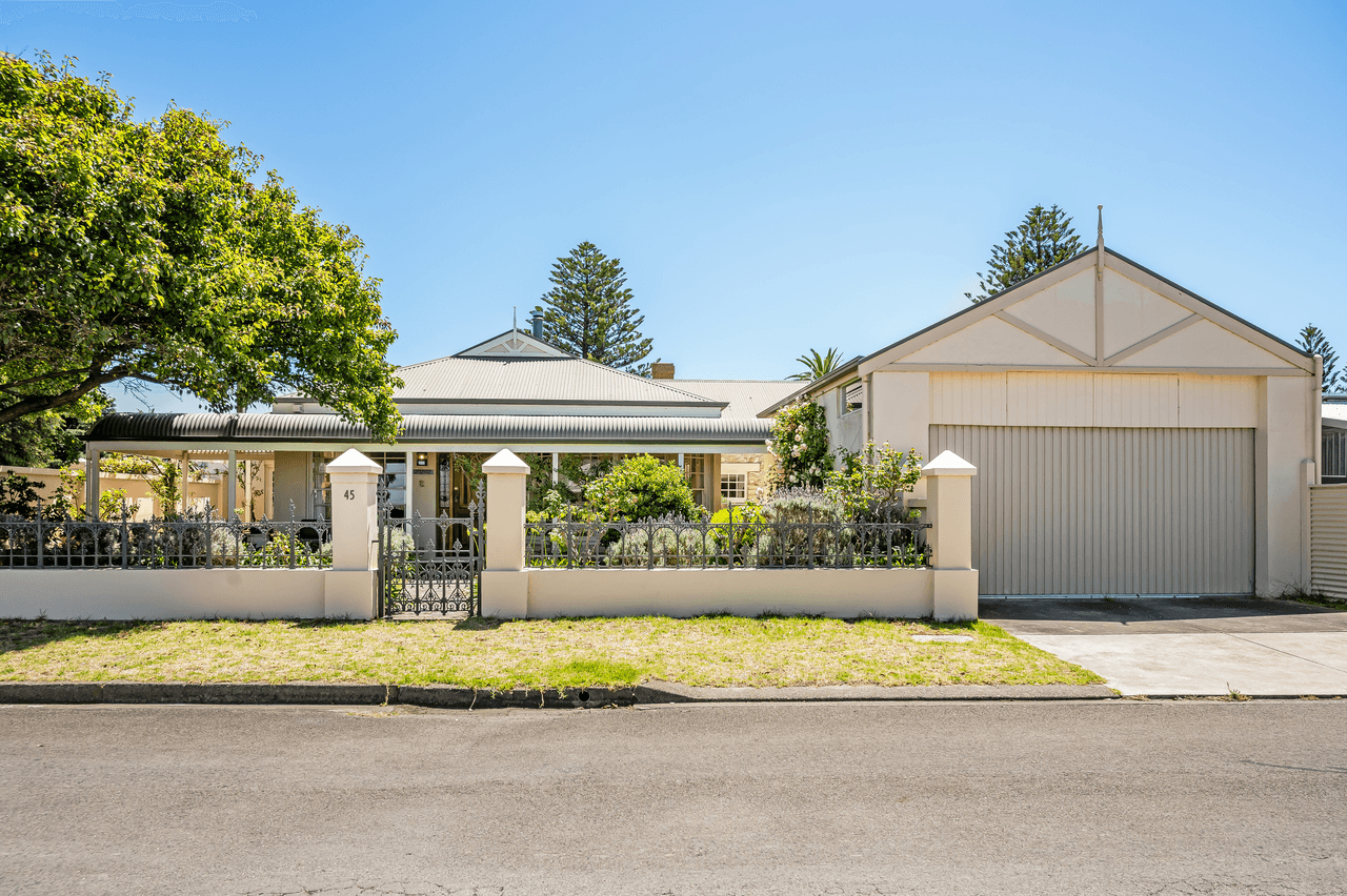 45 Newland Street, VICTOR HARBOR, SA 5211