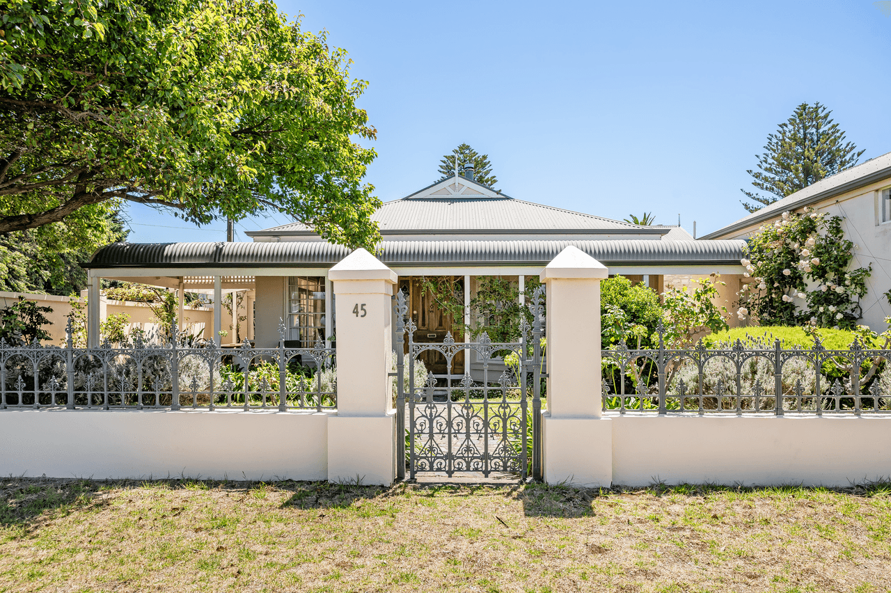 45 Newland Street, VICTOR HARBOR, SA 5211