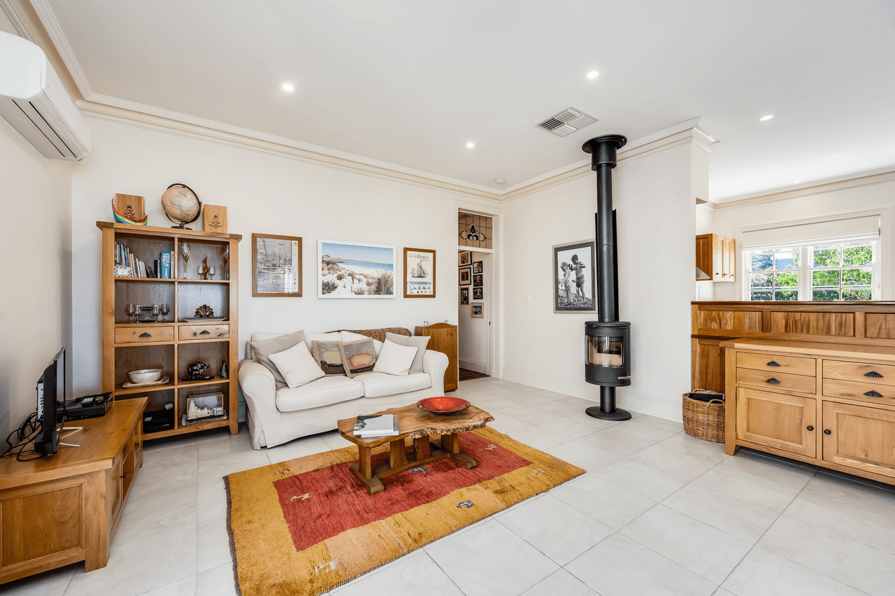 45 Newland Street, VICTOR HARBOR, SA 5211