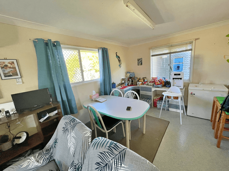 38 Kaboon Street, YELARBON, QLD 4388