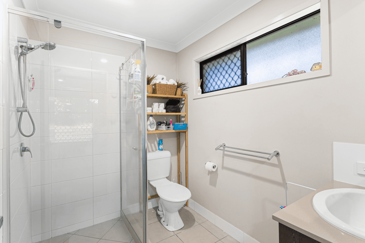 8 Aristotle Avenue, AUGUSTINE HEIGHTS, QLD 4300