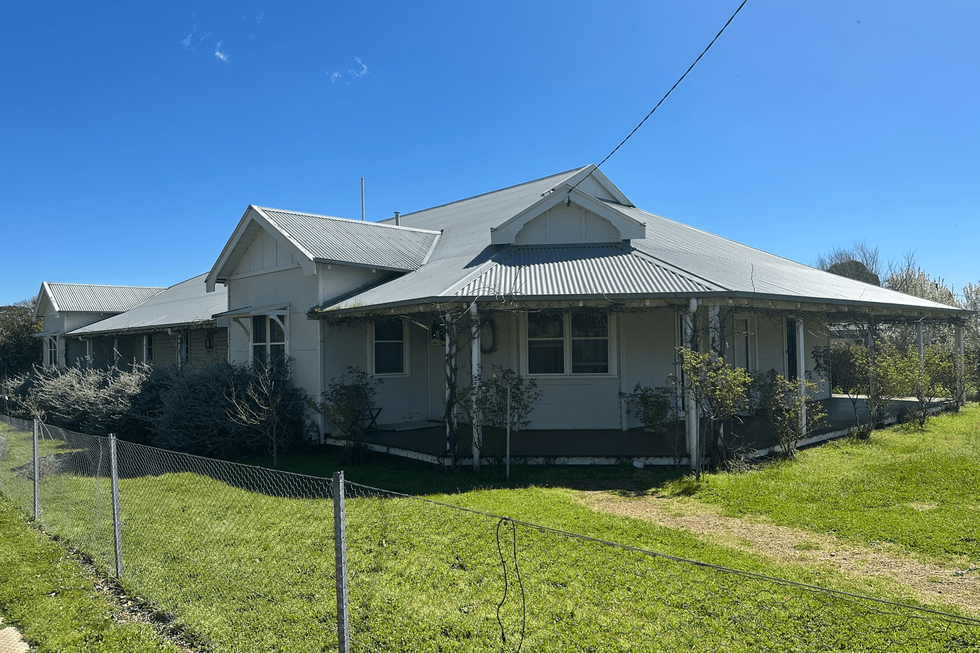 71 Farm Street, Boorowa, NSW 2586