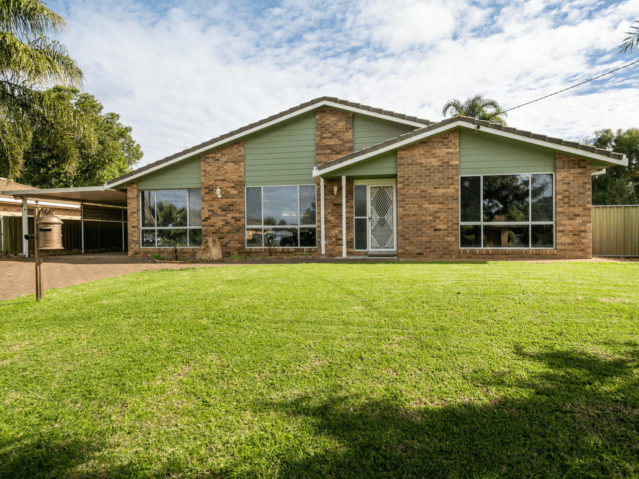 25 Howard Avenue, DUBBO, NSW 2830