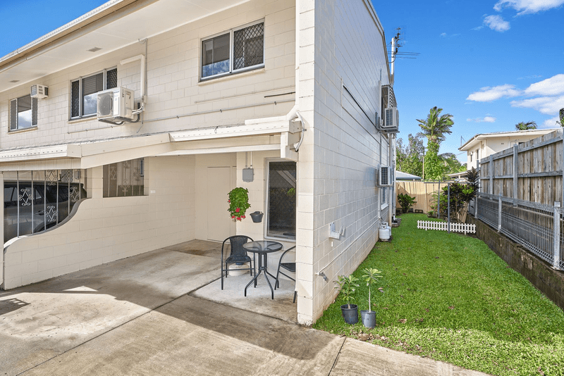 8/11 Crathern Close, EDGE HILL, QLD 4870