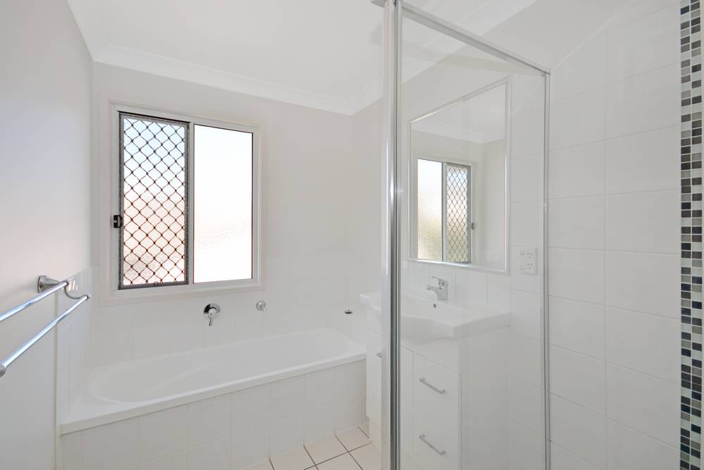 98 Ingles Drive, REDBANK PLAINS, QLD 4301