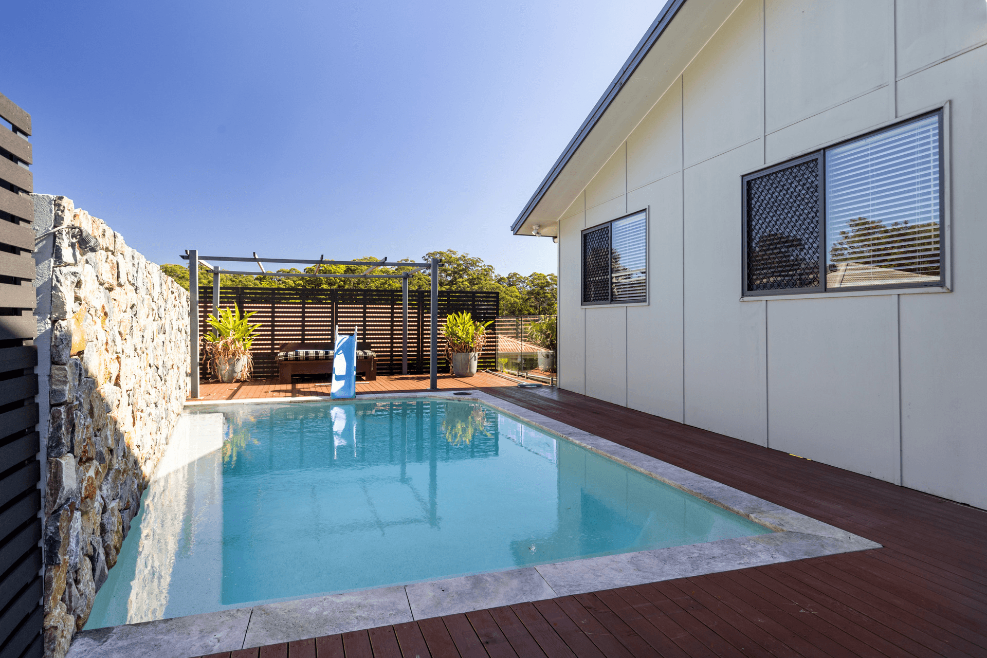 6 Cooee Court, Coes Creek, QLD 4560