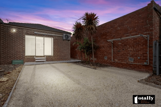 8A Holt Street, ARDEER, VIC 3022