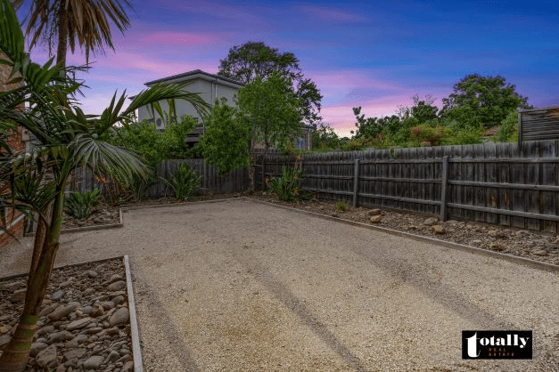 8A Holt Street, ARDEER, VIC 3022