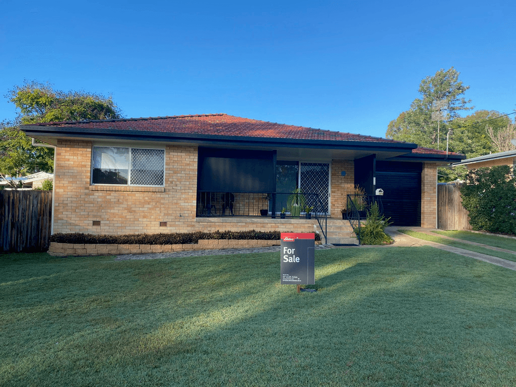 285 Torquay Terrace, TORQUAY, QLD 4655