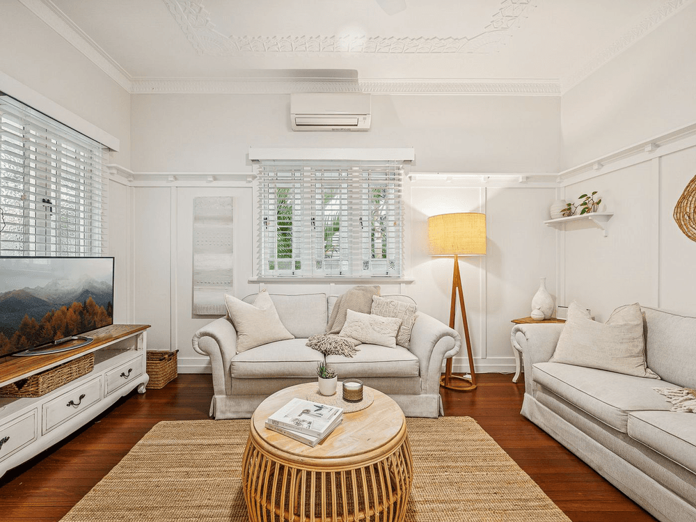 82 Bayview Terrace, CLAYFIELD, QLD 4011