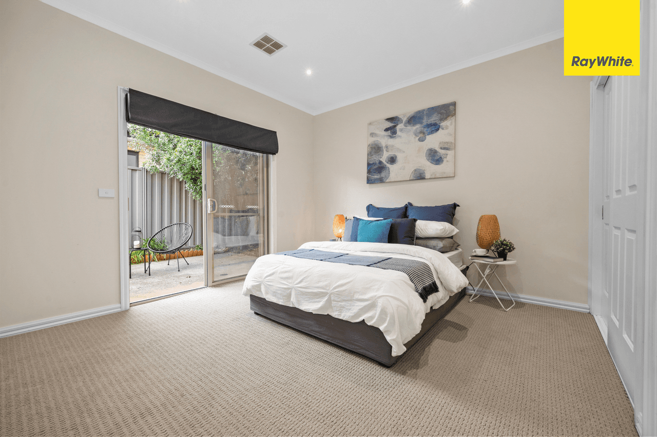 29 Otago Loop, CAROLINE SPRINGS, VIC 3023