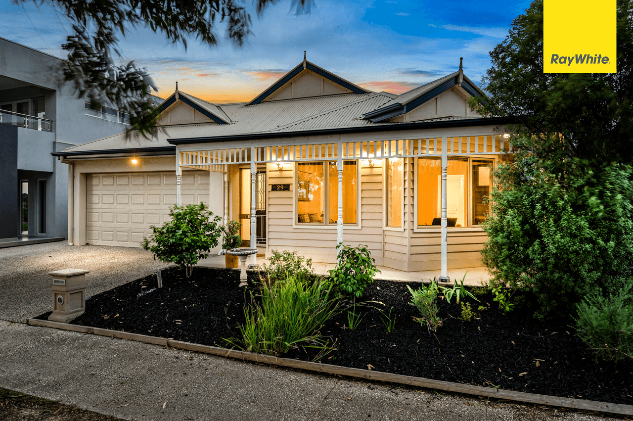 29 Otago Loop, CAROLINE SPRINGS, VIC 3023