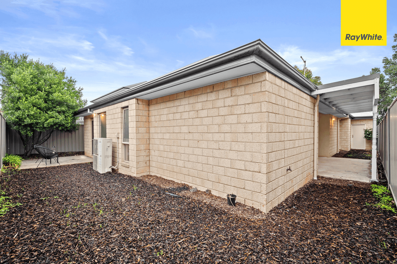 29 Otago Loop, CAROLINE SPRINGS, VIC 3023