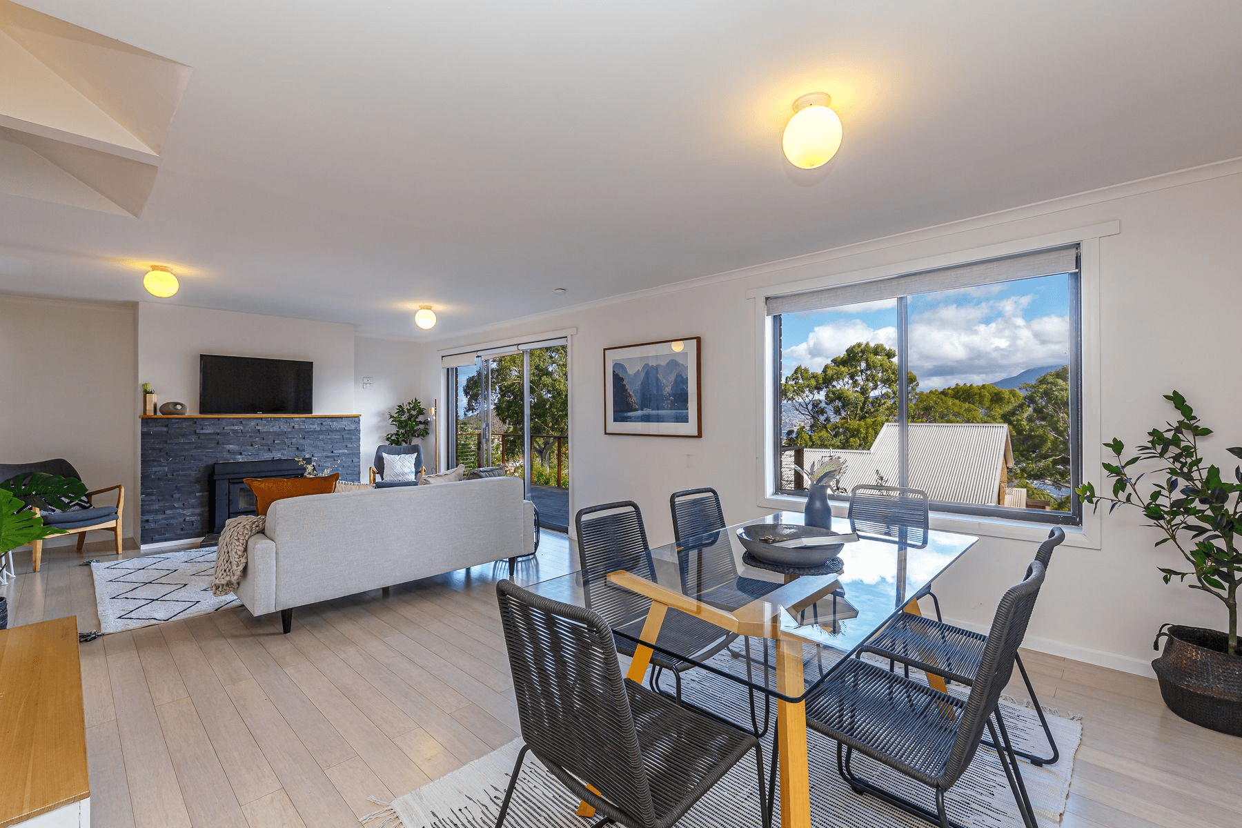 37 Robin Court, LINDISFARNE, TAS 7015