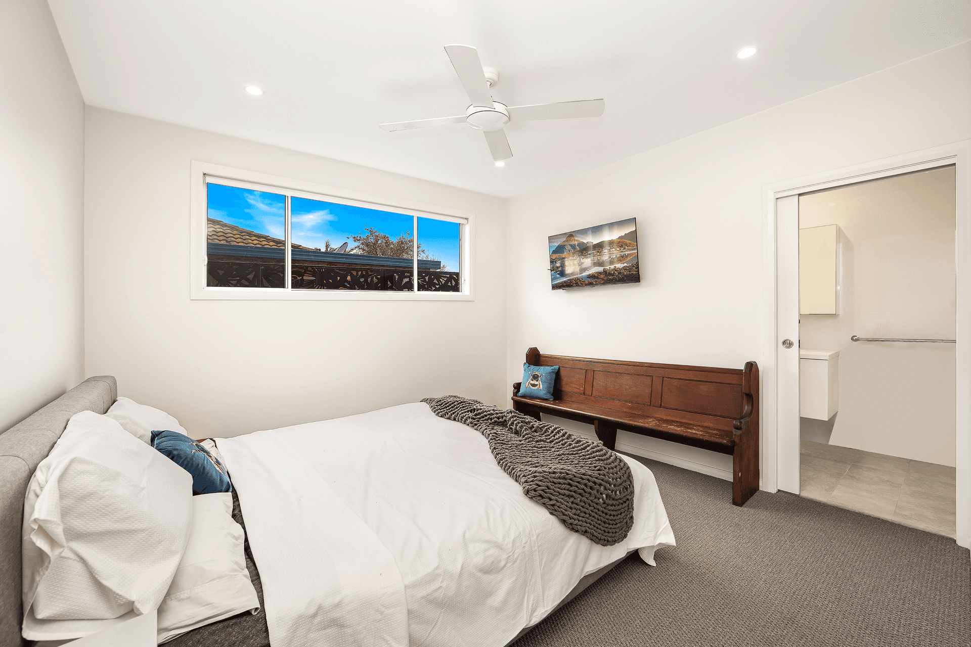 28 Cambridge Street, Umina Beach, NSW 2257