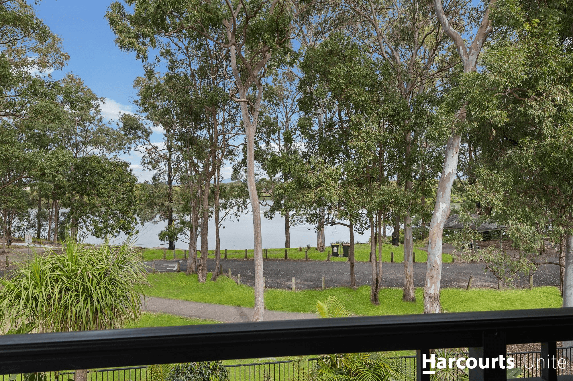 8 Warburton Street, MURRUMBA DOWNS, QLD 4503