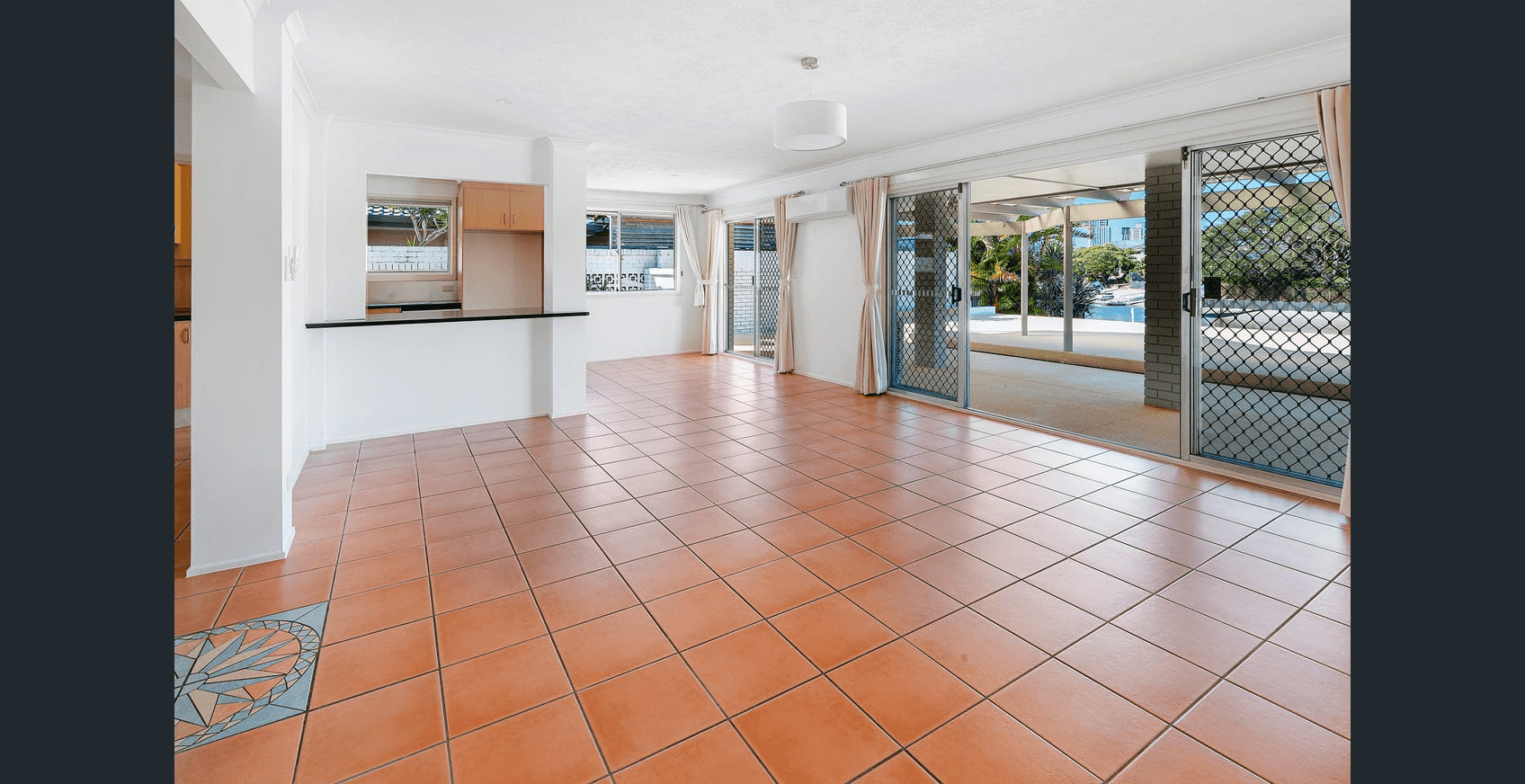 12 Andrea Avenue, BROADBEACH WATERS, QLD 4218