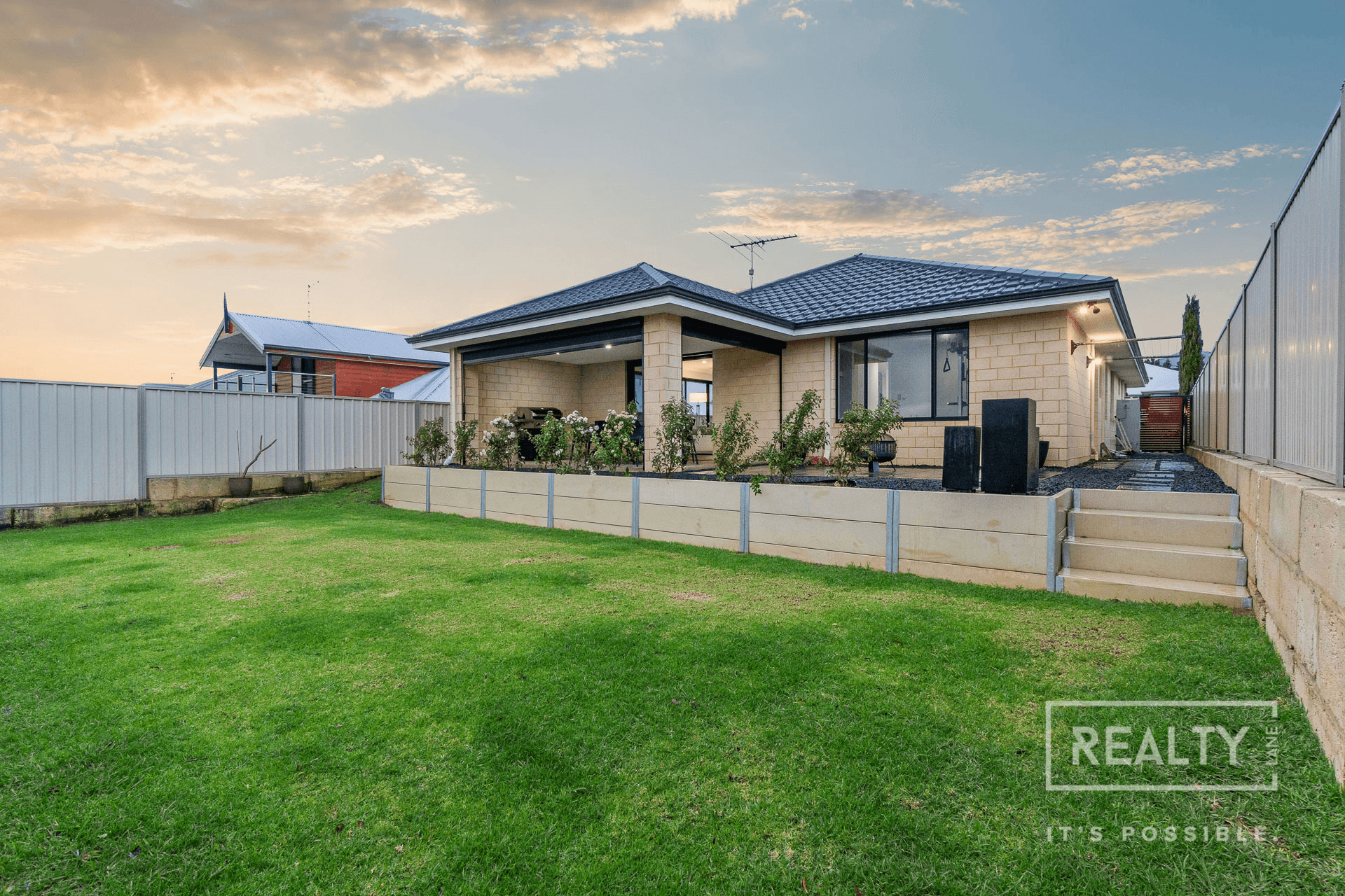 26 Capri Leone Way, Sinagra, WA 6065