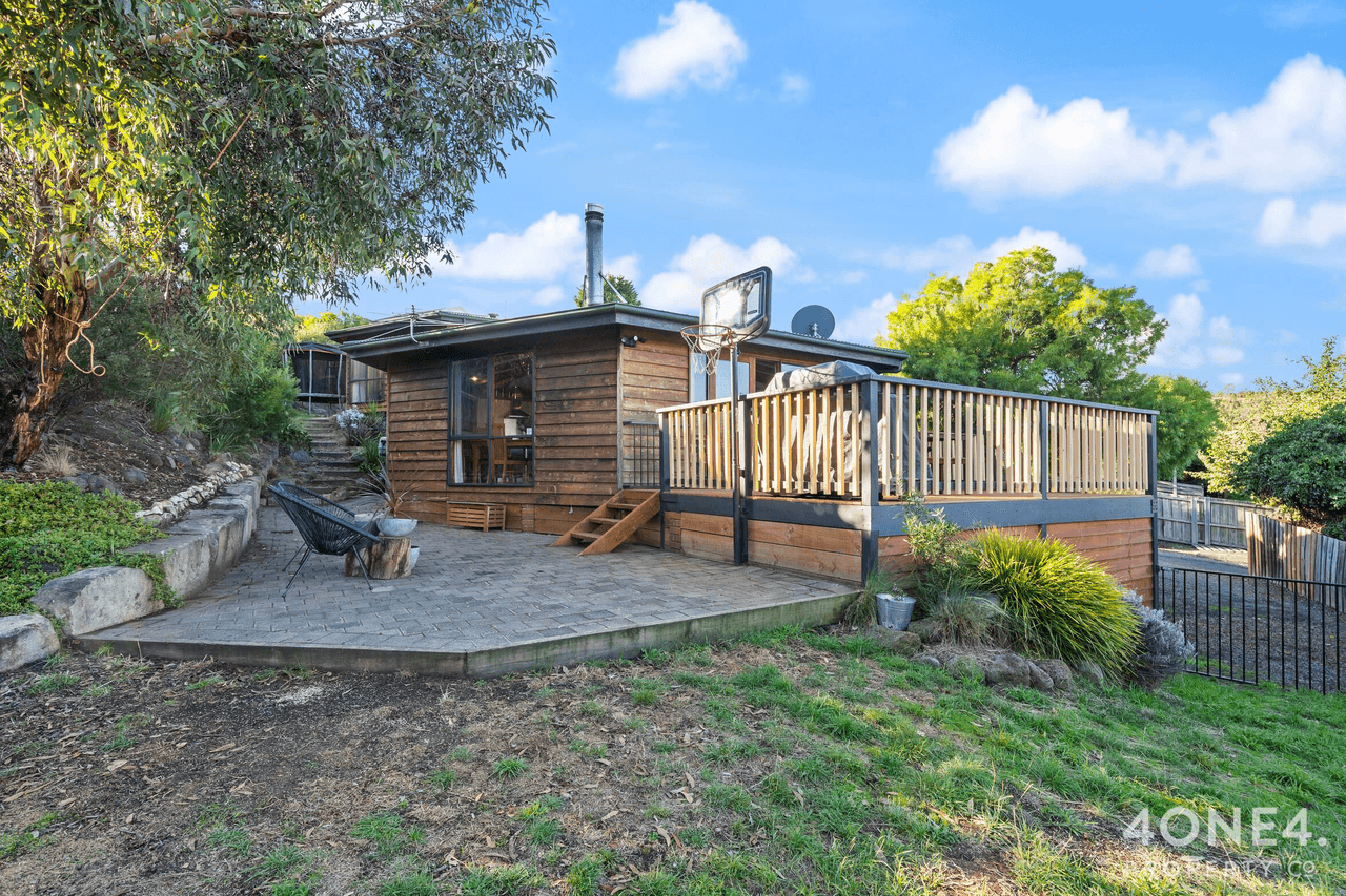 16 Clives Avenue, Old Beach, TAS 7017