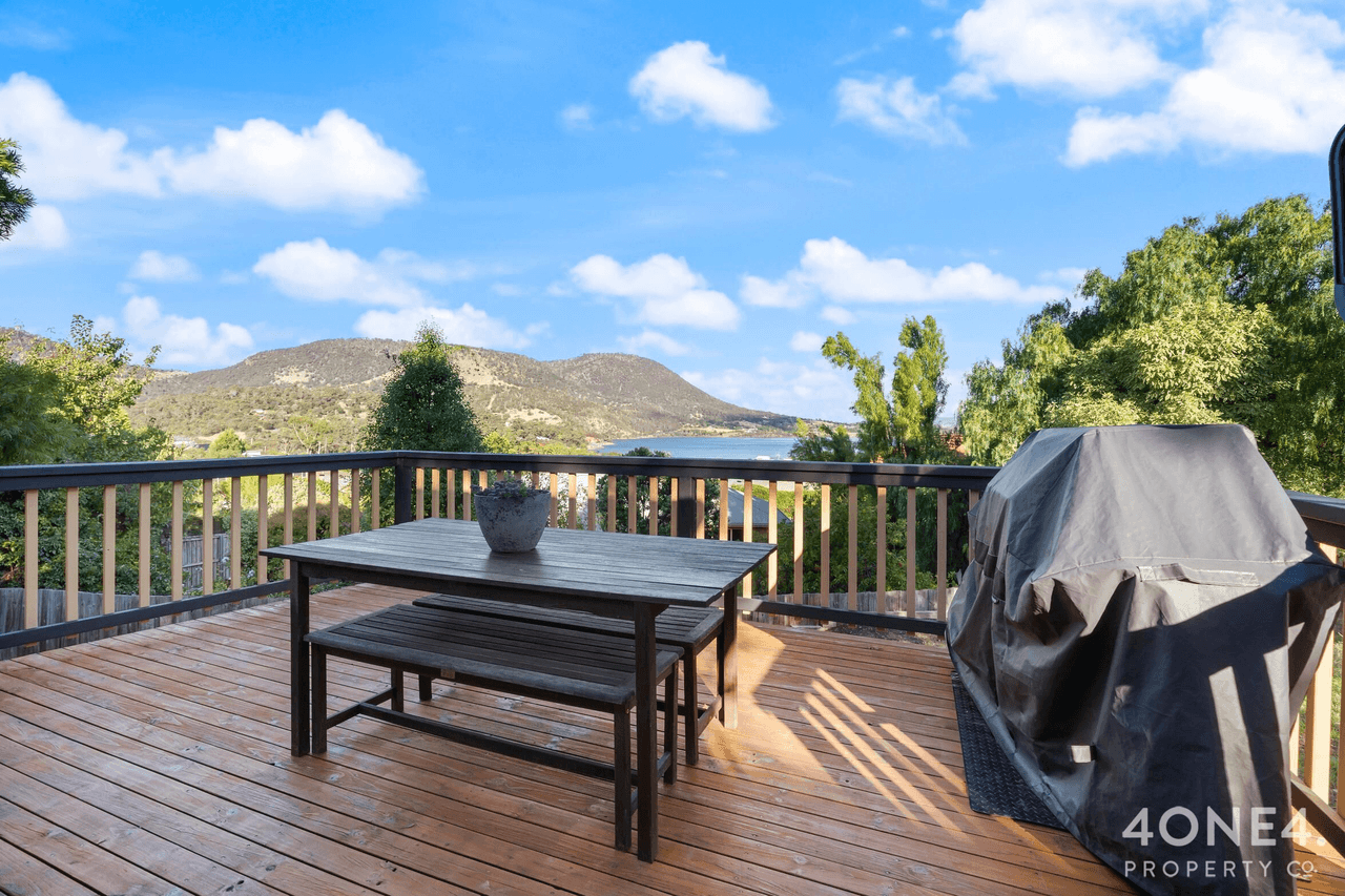 16 Clives Avenue, Old Beach, TAS 7017