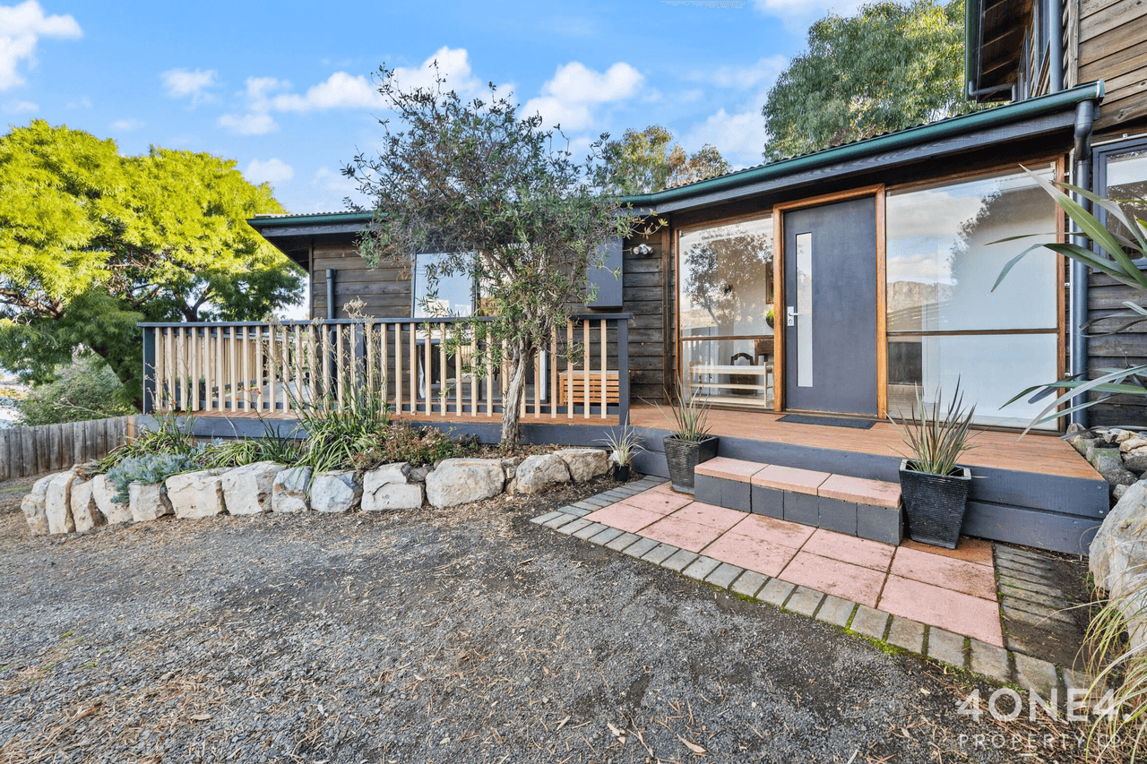 16 Clives Avenue, Old Beach, TAS 7017