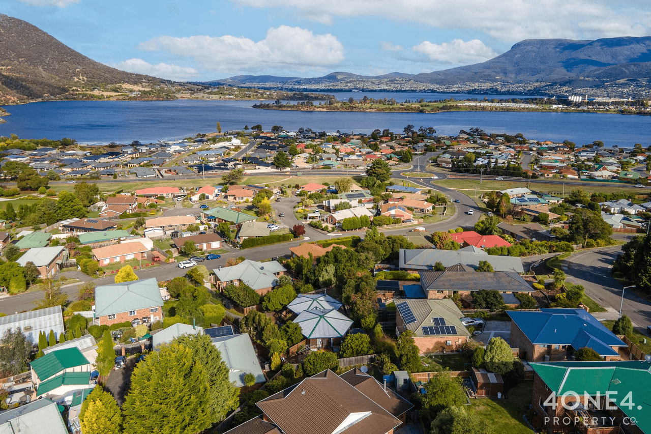 16 Clives Avenue, Old Beach, TAS 7017