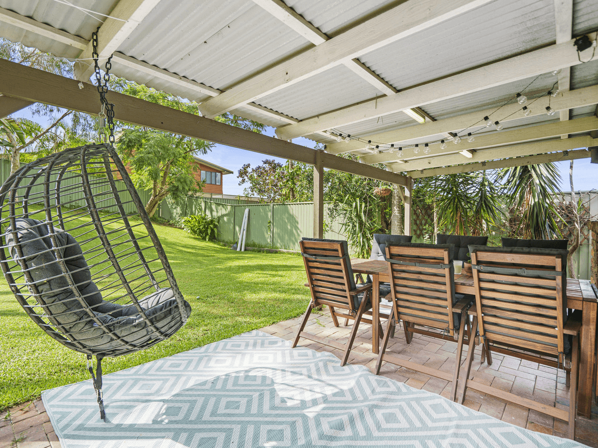 14  Calypso Court, EATONS HILL, QLD 4037