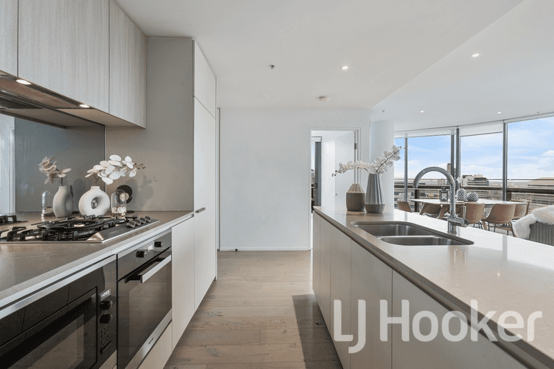 2902N/883 Collins Street, DOCKLANDS, VIC 3008