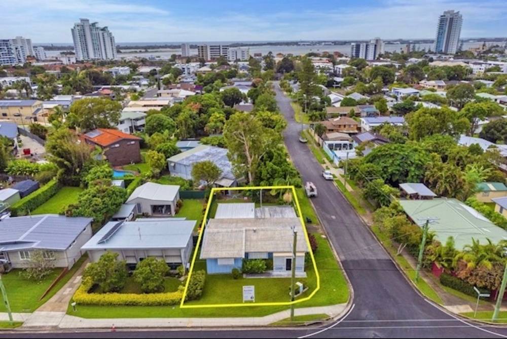 135 Turpin Road, LABRADOR, QLD 4215