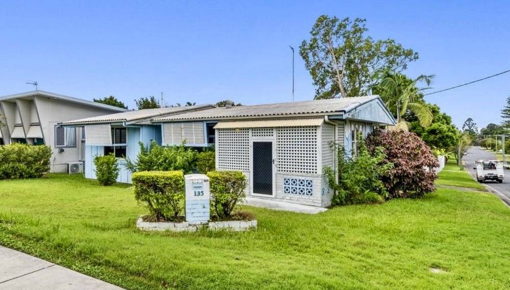 135 Turpin Road, LABRADOR, QLD 4215