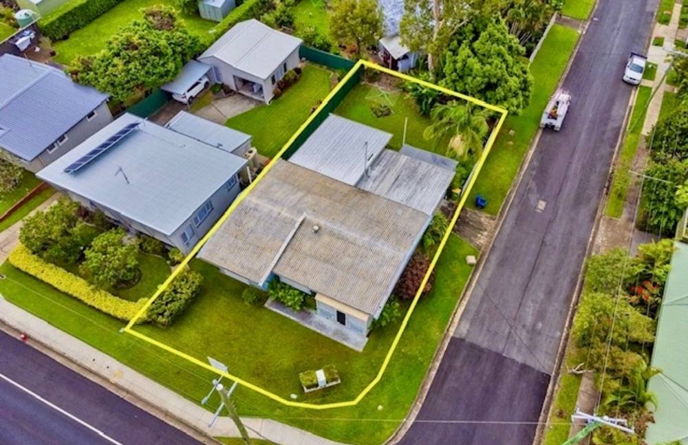 135 Turpin Road, LABRADOR, QLD 4215