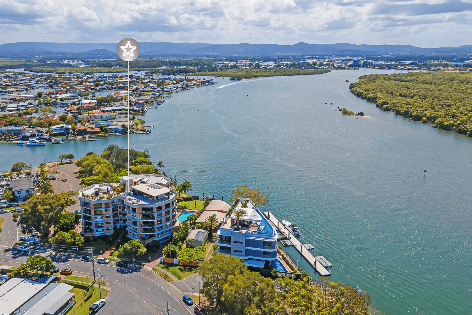 17/8 Paradise Parade, PARADISE POINT, QLD 4216