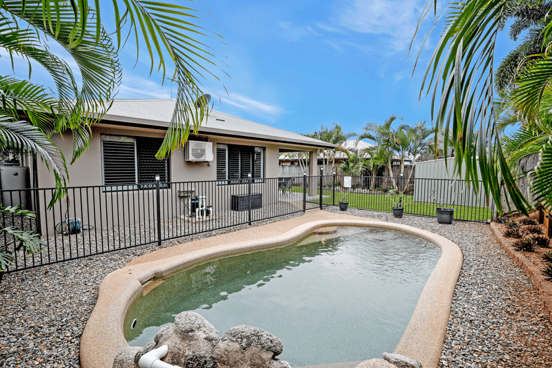 27 Charnley Avenue, Bentley Park, QLD 4869