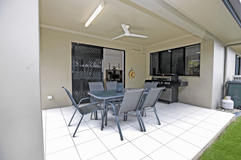 27 Charnley Avenue, Bentley Park, QLD 4869