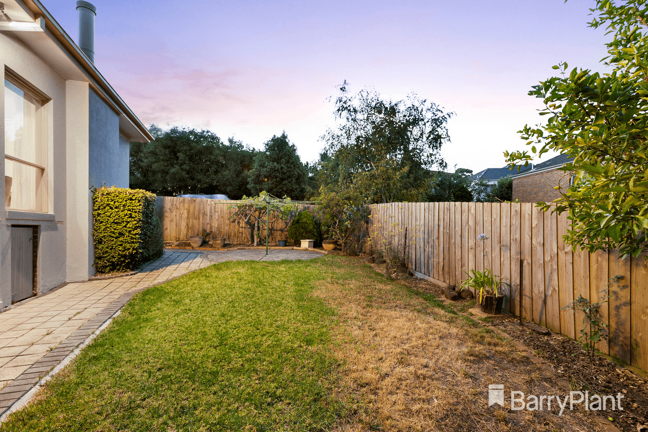 38 Strathconnan Place, Wheelers Hill, VIC 3150