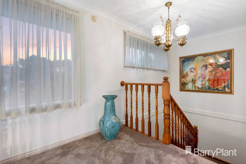 38 Strathconnan Place, Wheelers Hill, VIC 3150