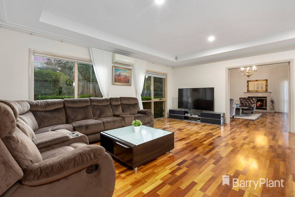 38 Strathconnan Place, Wheelers Hill, VIC 3150