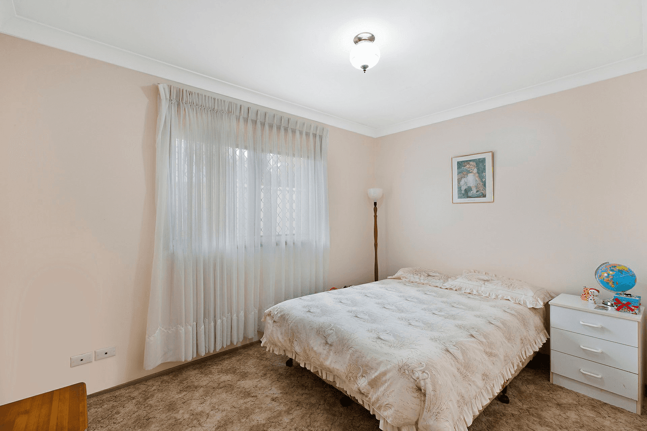 27 James Watt Drive, CHITTAWAY BAY, NSW 2261