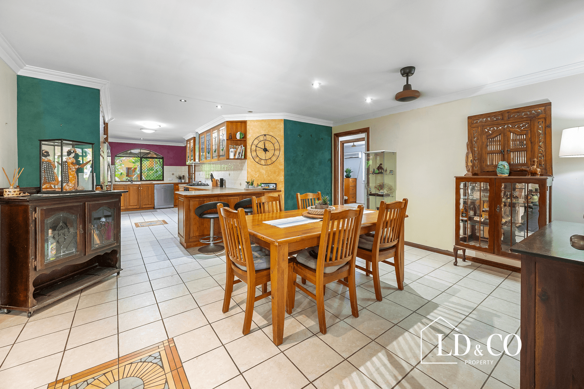 4 Swan Street, SLADE POINT, QLD 4740