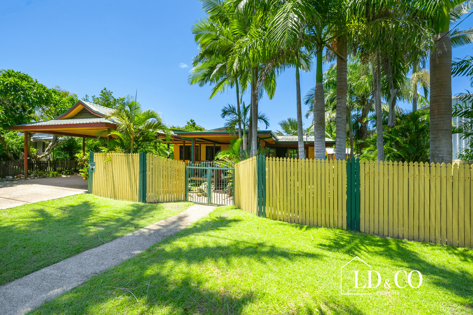 4 Swan Street, SLADE POINT, QLD 4740