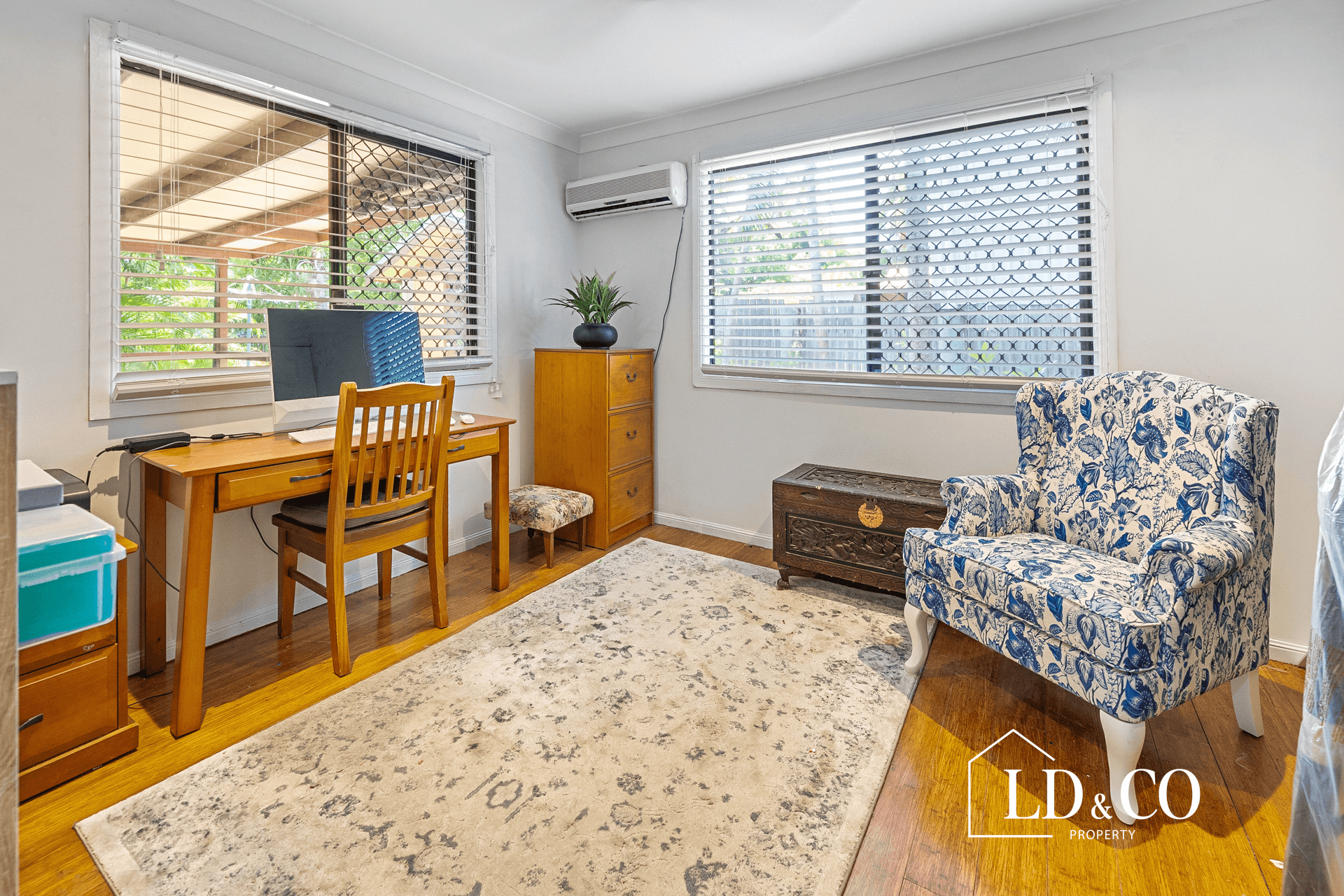 4 Swan Street, SLADE POINT, QLD 4740