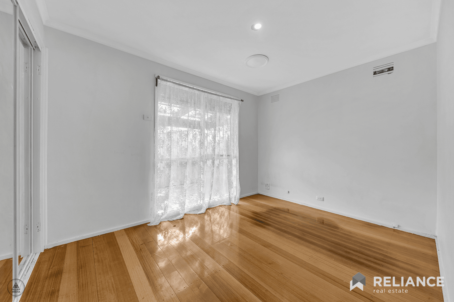 1 Cumbernauld Crescent, Deer Park, VIC 3023