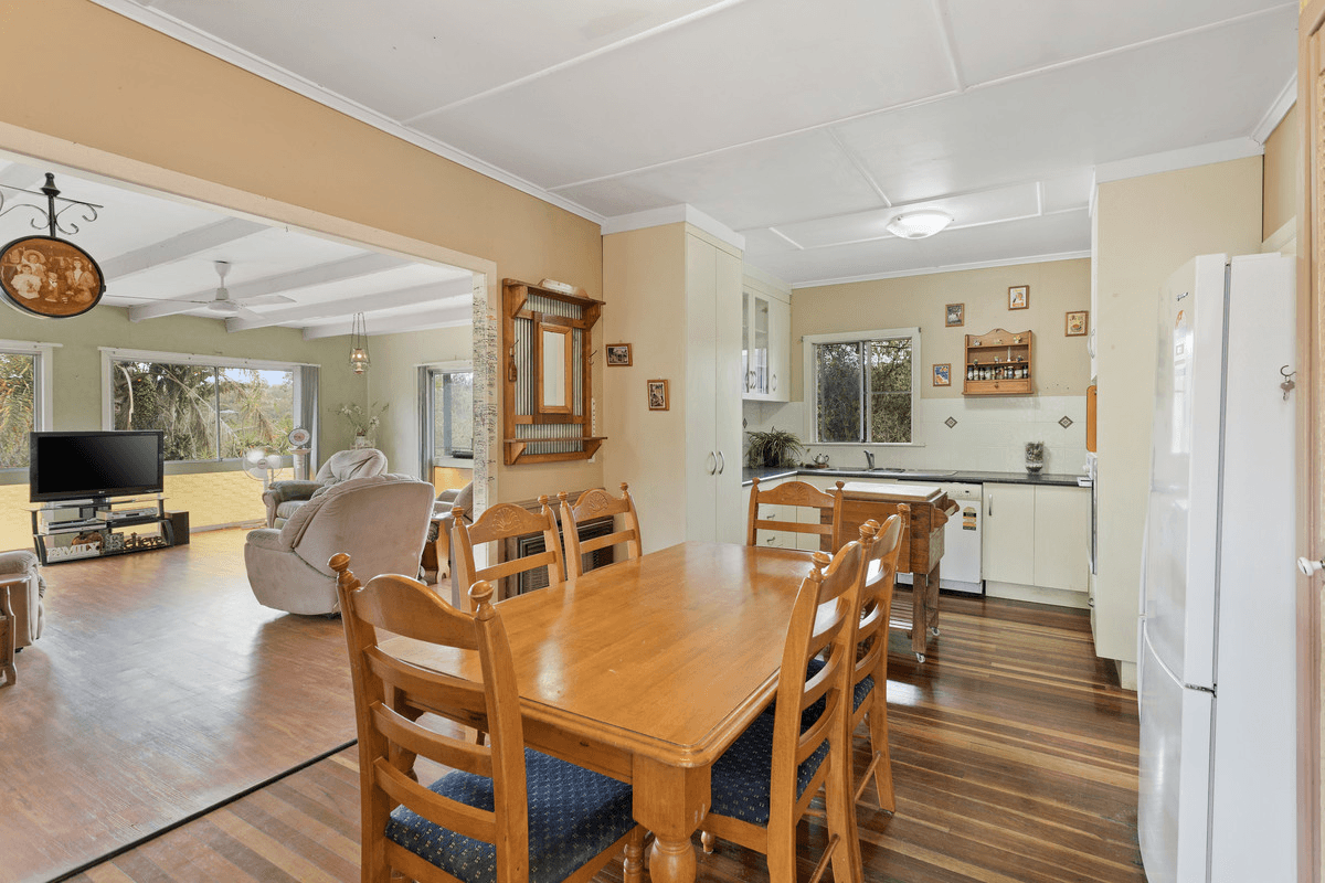 921 Toowoomba Connection Road, Withcott, QLD 4352