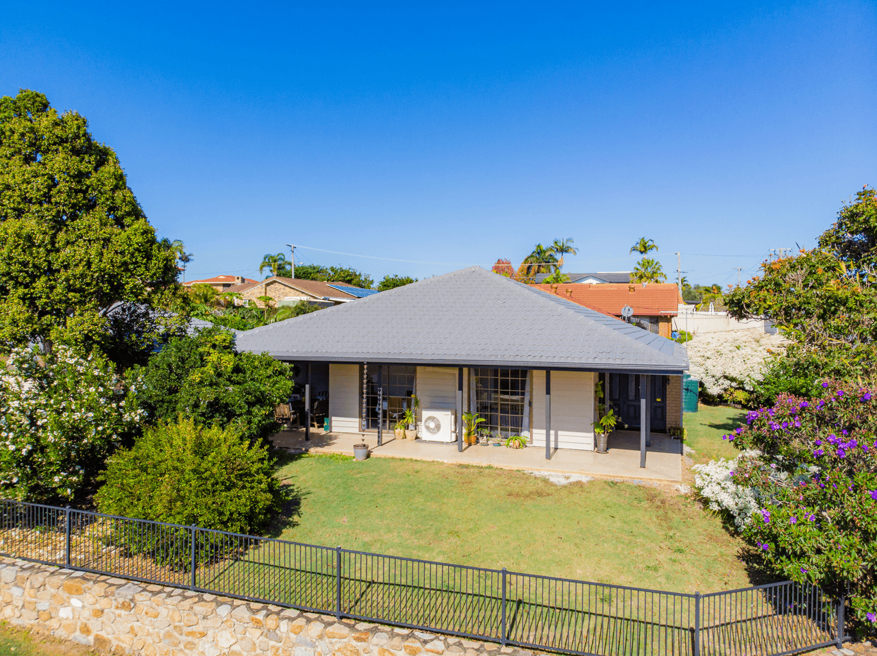 1 Epson Court, DAISY HILL, QLD 4127