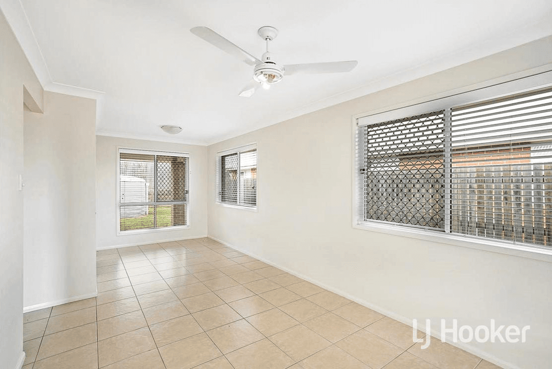 7 Kurrawa Crescent, GLENVALE, QLD 4350