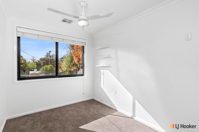 5 Gibbes Place, WEETANGERA, ACT 2614