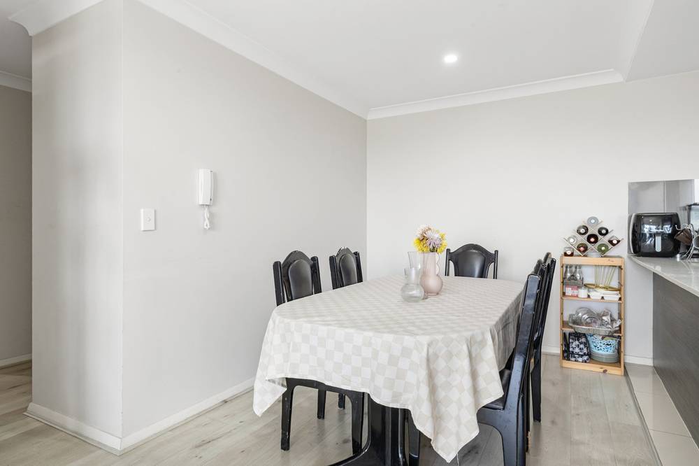 202/8 Cornelia Road, Toongabbie, NSW 2146