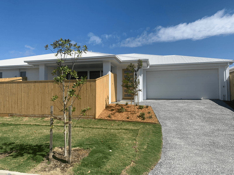 2/37 Hurley Street, PIMPAMA, QLD 4209