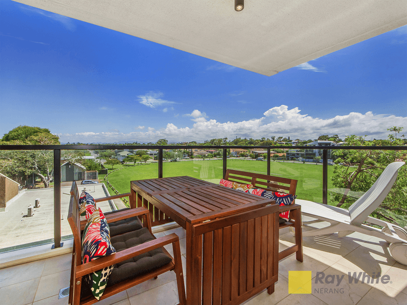 406/372-374 Marine Parade, LABRADOR, QLD 4215